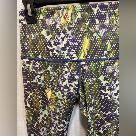 Lululemon leggings - Picture 8 of 10